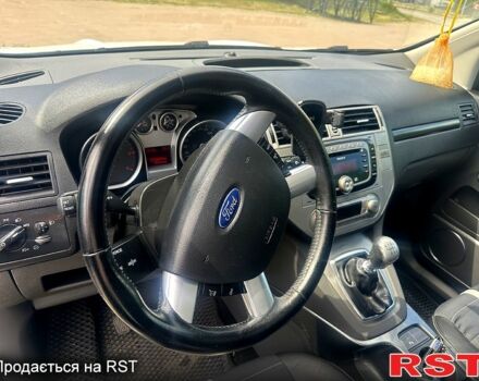 Білий Форд Куга, об'ємом двигуна 2 л та пробігом 222 тис. км за 9200 $, фото 7 на Automoto.ua