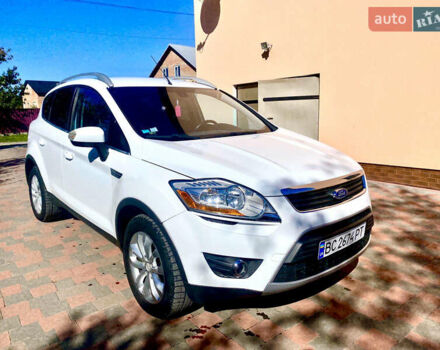 Форд Куга 2009 в Новый Роздол на Automoto.ua Белый Форд Куга, объемом двигателя 2 л и пробегом 245 тыс. км за 9100 $, фото 3 на Automoto.ua
