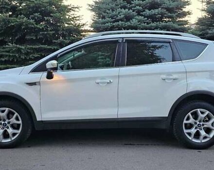 Белый Форд Куга, объемом двигателя 2.52 л и пробегом 255 тыс. км за 9500 $, фото 7 на Automoto.ua