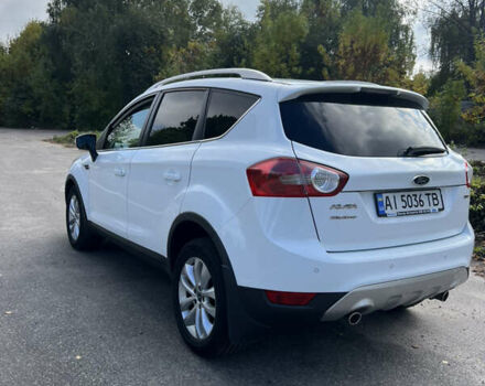 Белый Форд Куга, объемом двигателя 2 л и пробегом 225 тыс. км за 10400 $, фото 6 на Automoto.ua