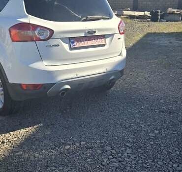 Белый Форд Куга, объемом двигателя 2 л и пробегом 289 тыс. км за 10800 $, фото 28 на Automoto.ua