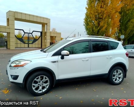 Форд Куга 2010 в Миргороде на Automoto.ua Белый Форд Куга, объемом двигателя 2 л и пробегом 207 тыс. км за 9999 $, фото 1 на Automoto.ua