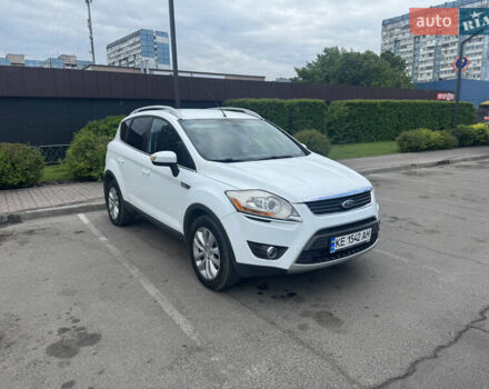 Белый Форд Куга, объемом двигателя 2.5 л и пробегом 212 тыс. км за 9800 $, фото 6 на Automoto.ua