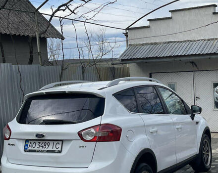 Белый Форд Куга, объемом двигателя 2.52 л и пробегом 225 тыс. км за 8950 $, фото 3 на Automoto.ua