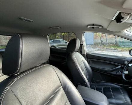 Белый Форд Куга, объемом двигателя 2.52 л и пробегом 146 тыс. км за 11200 $, фото 8 на Automoto.ua