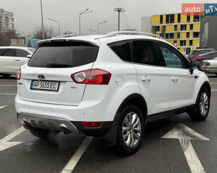 Белый Форд Куга, объемом двигателя 2.52 л и пробегом 169 тыс. км за 9399 $, фото 6 на Automoto.ua