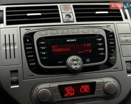 Білий Форд Куга, об'ємом двигуна 2 л та пробігом 228 тис. км за 9800 $, фото 22 на Automoto.ua