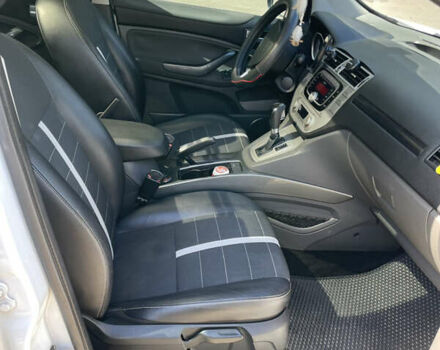 Білий Форд Куга, об'ємом двигуна 2 л та пробігом 285 тис. км за 10500 $, фото 6 на Automoto.ua