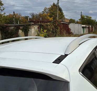 Белый Форд Куга, объемом двигателя 2 л и пробегом 180 тыс. км за 9800 $, фото 4 на Automoto.ua