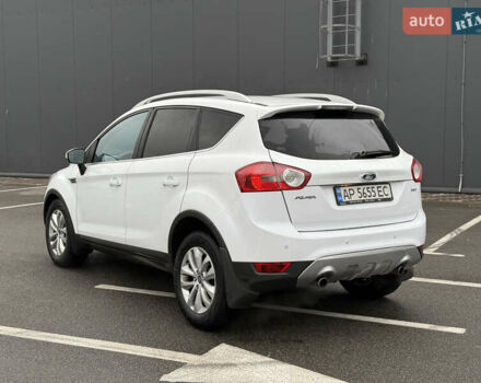 Белый Форд Куга, объемом двигателя 2.52 л и пробегом 169 тыс. км за 9399 $, фото 4 на Automoto.ua