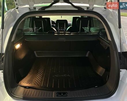 Белый Форд Куга, объемом двигателя 2.52 л и пробегом 60 тыс. км за 12200 $, фото 20 на Automoto.ua