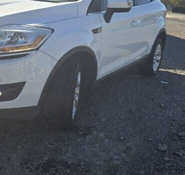 Белый Форд Куга, объемом двигателя 2 л и пробегом 289 тыс. км за 10800 $, фото 26 на Automoto.ua