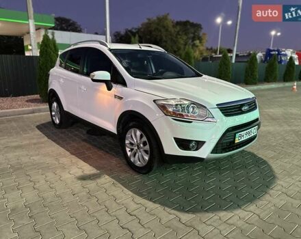 Белый Форд Куга, объемом двигателя 2.52 л и пробегом 60 тыс. км за 12200 $, фото 6 на Automoto.ua