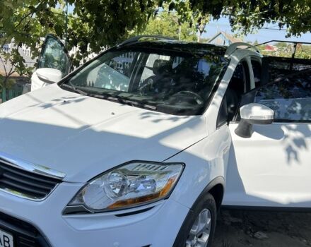 Белый Форд Куга, объемом двигателя 2.5 л и пробегом 160 тыс. км за 9000 $, фото 12 на Automoto.ua