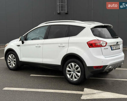 Белый Форд Куга, объемом двигателя 2.52 л и пробегом 169 тыс. км за 9399 $, фото 3 на Automoto.ua