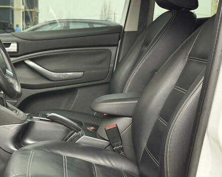 Білий Форд Куга, об'ємом двигуна 2 л та пробігом 228 тис. км за 9800 $, фото 14 на Automoto.ua