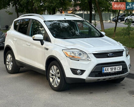 Білий Форд Куга, об'ємом двигуна 2.52 л та пробігом 248 тис. км за 11200 $, фото 13 на Automoto.ua