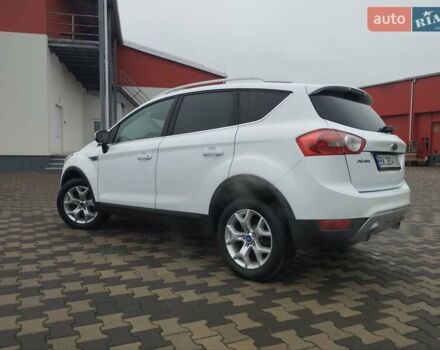 Білий Форд Куга, об'ємом двигуна 2 л та пробігом 347 тис. км за 9499 $, фото 4 на Automoto.ua