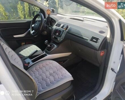 Білий Форд Куга, об'ємом двигуна 2 л та пробігом 85 тис. км за 12000 $, фото 1 на Automoto.ua