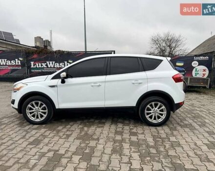Белый Форд Куга, объемом двигателя 2 л и пробегом 227 тыс. км за 9000 $, фото 1 на Automoto.ua