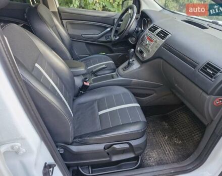 Форд Куга 2010 в Киеве на Automoto.ua Белый Форд Куга, объемом двигателя 2 л и пробегом 213 тыс. км за 10900 $, фото 10 на Automoto.ua