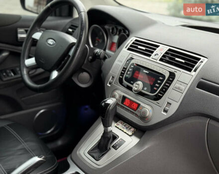 Білий Форд Куга, об'ємом двигуна 2 л та пробігом 228 тис. км за 9800 $, фото 1 на Automoto.ua