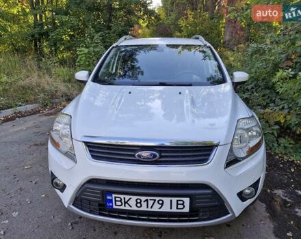 Форд Куга 2010 в Киеве на Automoto.ua Белый Форд Куга, объемом двигателя 2 л и пробегом 213 тыс. км за 10900 $, фото 2 на Automoto.ua