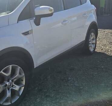 Белый Форд Куга, объемом двигателя 2 л и пробегом 289 тыс. км за 10800 $, фото 14 на Automoto.ua