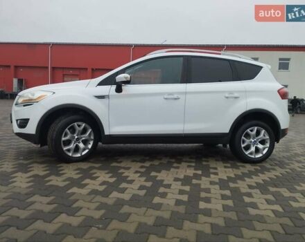 Білий Форд Куга, об'ємом двигуна 2 л та пробігом 347 тис. км за 9499 $, фото 5 на Automoto.ua