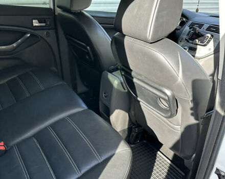 Белый Форд Куга, объемом двигателя 2.52 л и пробегом 146 тыс. км за 11200 $, фото 10 на Automoto.ua