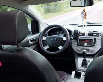 Белый Форд Куга, объемом двигателя 2 л и пробегом 286 тыс. км за 10200 $, фото 4 на Automoto.ua