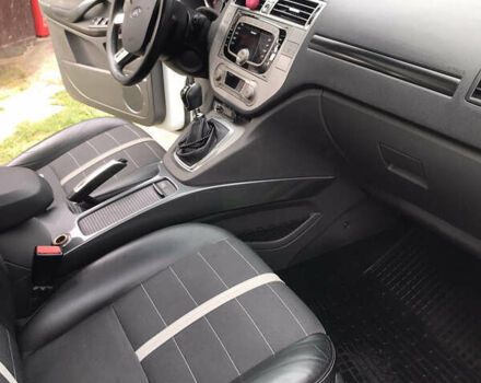 Форд Куга 2010 в Ровно на Automoto.ua Белый Форд Куга, объемом двигателя 2 л и пробегом 250 тыс. км за 11000 $, фото 10 на Automoto.ua