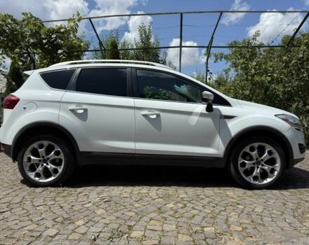Белый Форд Куга, объемом двигателя 2 л и пробегом 277 тыс. км за 9100 $, фото 5 на Automoto.ua