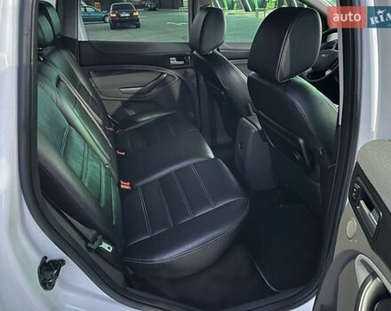 Белый Форд Куга, объемом двигателя 2.52 л и пробегом 60 тыс. км за 12200 $, фото 49 на Automoto.ua