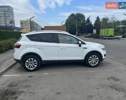Белый Форд Куга, объемом двигателя 2.5 л и пробегом 212 тыс. км за 9800 $, фото 5 на Automoto.ua