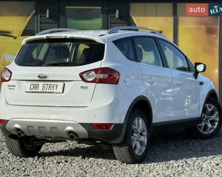 Білий Форд Куга, об'ємом двигуна 2 л та пробігом 299 тис. км за 8999 $, фото 17 на Automoto.ua