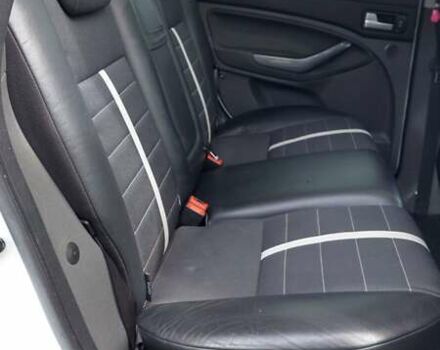 Белый Форд Куга, объемом двигателя 2 л и пробегом 286 тыс. км за 10200 $, фото 3 на Automoto.ua