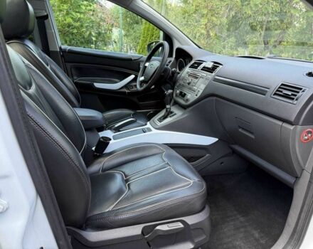 Белый Форд Куга, объемом двигателя 2 л и пробегом 277 тыс. км за 9100 $, фото 15 на Automoto.ua