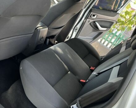 Белый Форд Куга, объемом двигателя 2.5 л и пробегом 160 тыс. км за 9000 $, фото 9 на Automoto.ua