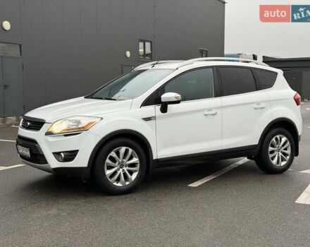 Белый Форд Куга, объемом двигателя 2.52 л и пробегом 169 тыс. км за 9399 $, фото 1 на Automoto.ua