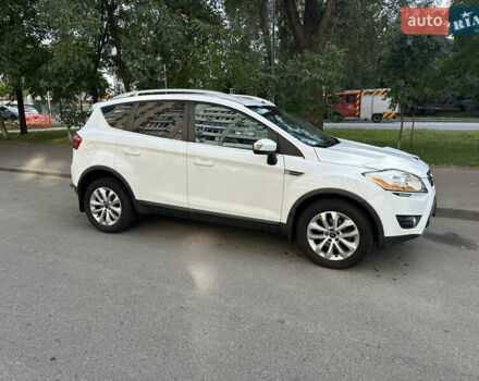 Білий Форд Куга, об'ємом двигуна 2.52 л та пробігом 248 тис. км за 11200 $, фото 44 на Automoto.ua