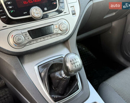 Білий Форд Куга, об'ємом двигуна 2 л та пробігом 299 тис. км за 8999 $, фото 44 на Automoto.ua