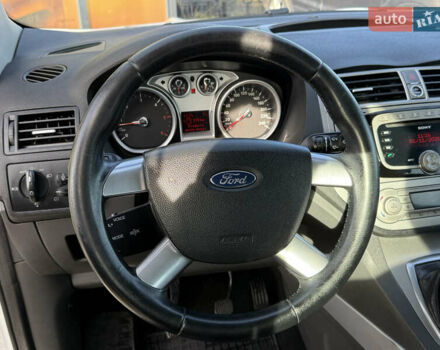 Білий Форд Куга, об'ємом двигуна 2 л та пробігом 299 тис. км за 8999 $, фото 38 на Automoto.ua