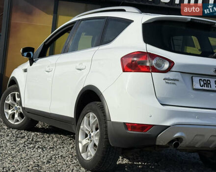 Білий Форд Куга, об'ємом двигуна 2 л та пробігом 299 тис. км за 8999 $, фото 15 на Automoto.ua