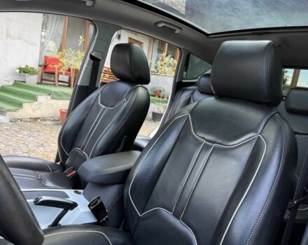 Белый Форд Куга, объемом двигателя 2 л и пробегом 277 тыс. км за 9100 $, фото 16 на Automoto.ua