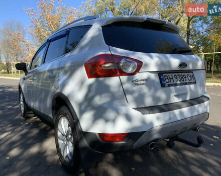 Білий Форд Куга, об'ємом двигуна 2 л та пробігом 200 тис. км за 12500 $, фото 14 на Automoto.ua