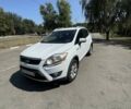 Белый Форд Куга, объемом двигателя 2 л и пробегом 300 тыс. км за 8900 $, фото 4 на Automoto.ua