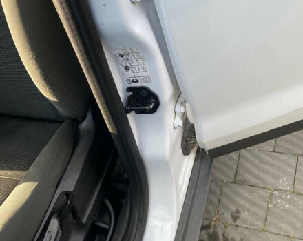 Форд Куга 2011 в Стрые на Automoto.ua Белый Форд Куга, объемом двигателя 2 л и пробегом 282 тыс. км за 11300 $, фото 21 на Automoto.ua