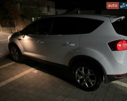 Форд Куга 2011 в Стрые на Automoto.ua Белый Форд Куга, объемом двигателя 2 л и пробегом 282 тыс. км за 11300 $, фото 25 на Automoto.ua