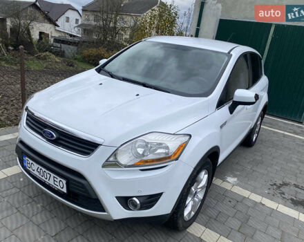 Форд Куга 2011 в Стрые на Automoto.ua Белый Форд Куга, объемом двигателя 2 л и пробегом 282 тыс. км за 11300 $, фото 8 на Automoto.ua
